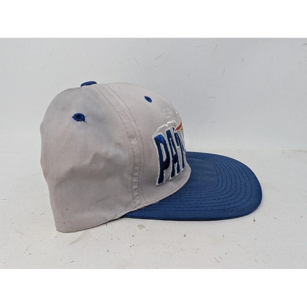 VINTAGE New England Patriots Hat Cap Snap Back Mens One Size Blue NFL Football